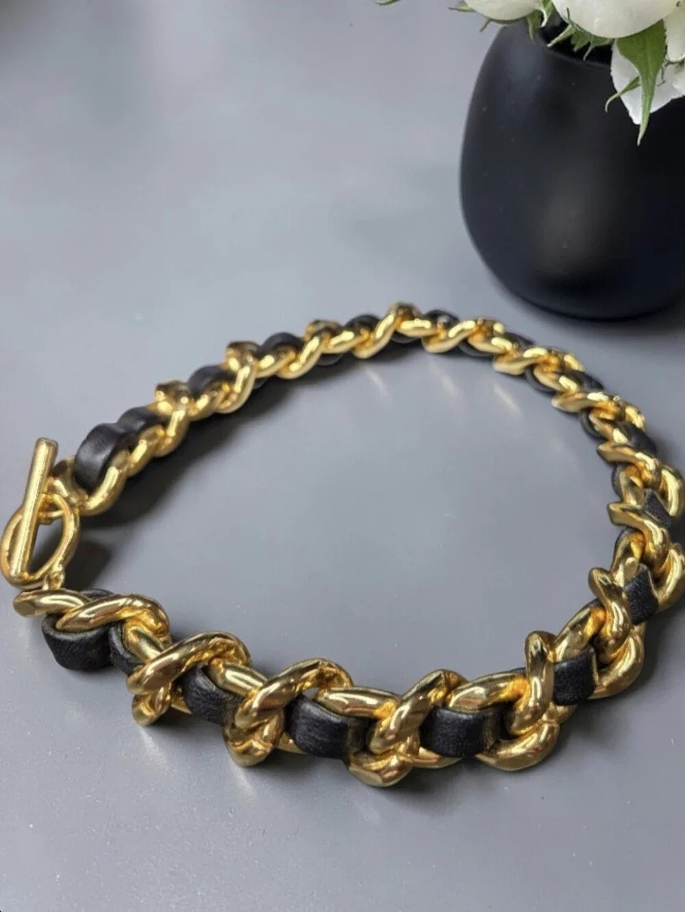 High-end Designer Vintage Chunky Gold & Woven Lambskin Leather Toggle Necklace